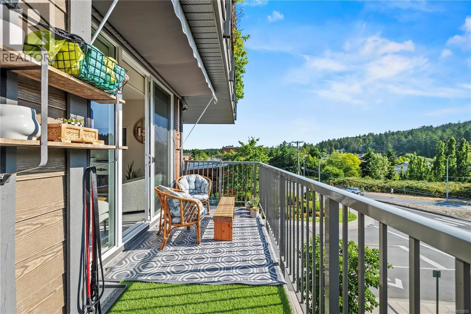 202 100 Presley Pl