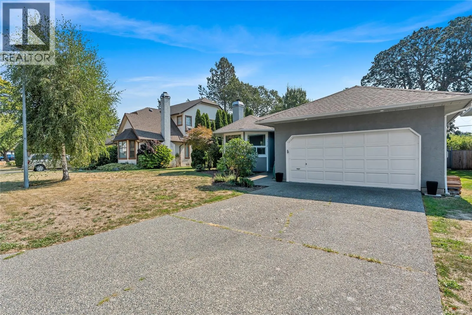 1717 Applewood Pl