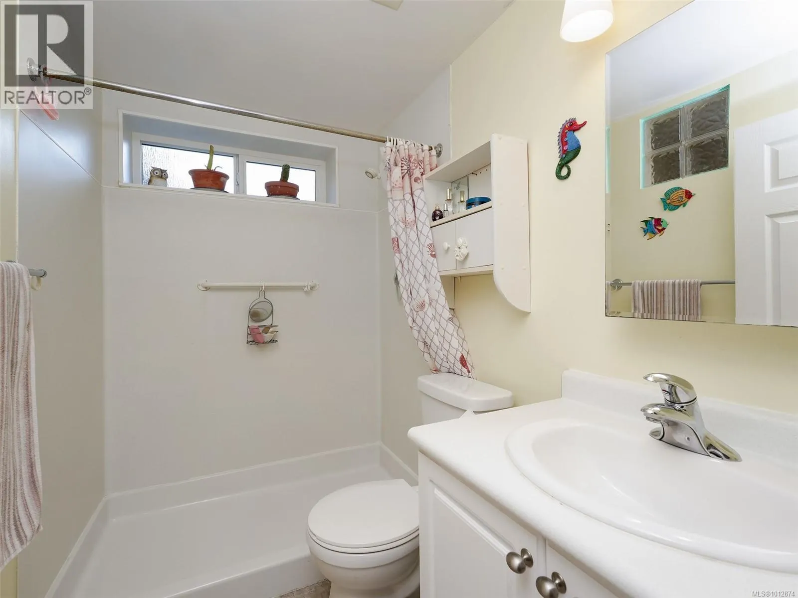 537 Fargo Pl