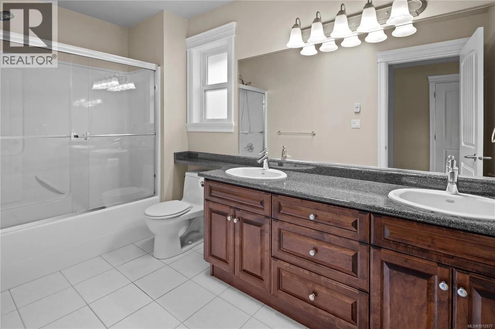 3261 Willshire Dr