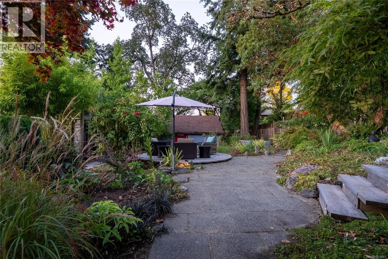 1376 Craigflower Rd