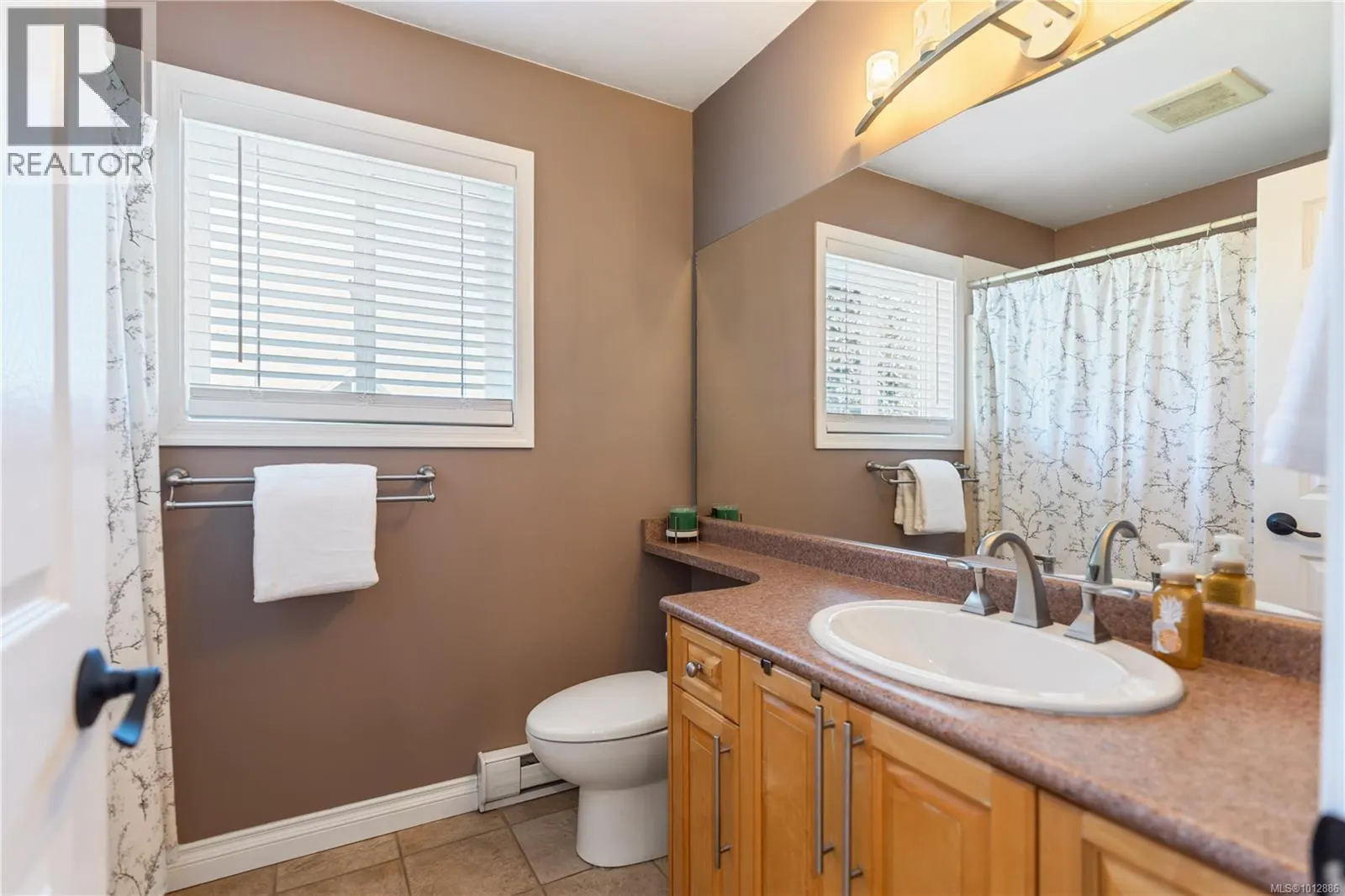 2234 Setchfield Ave