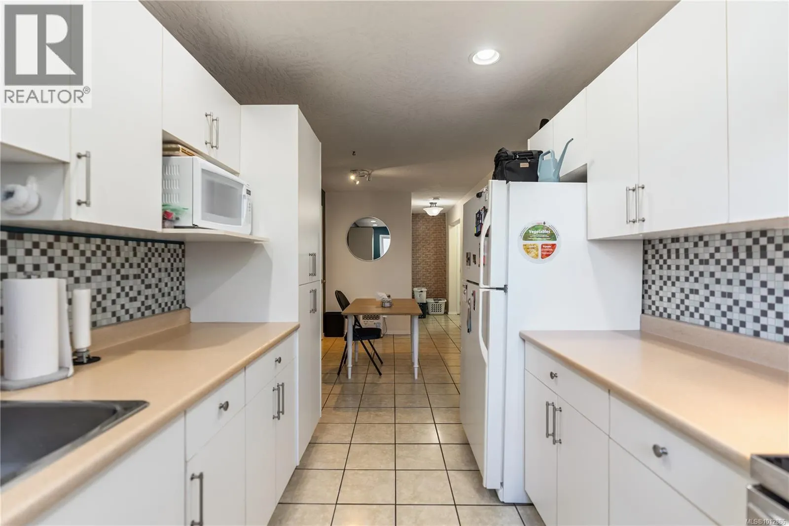 2234 Setchfield Ave