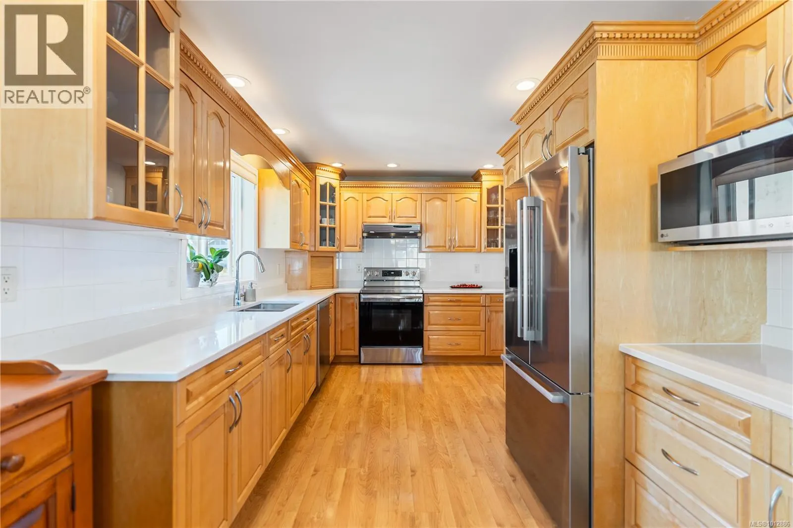 2234 Setchfield Ave