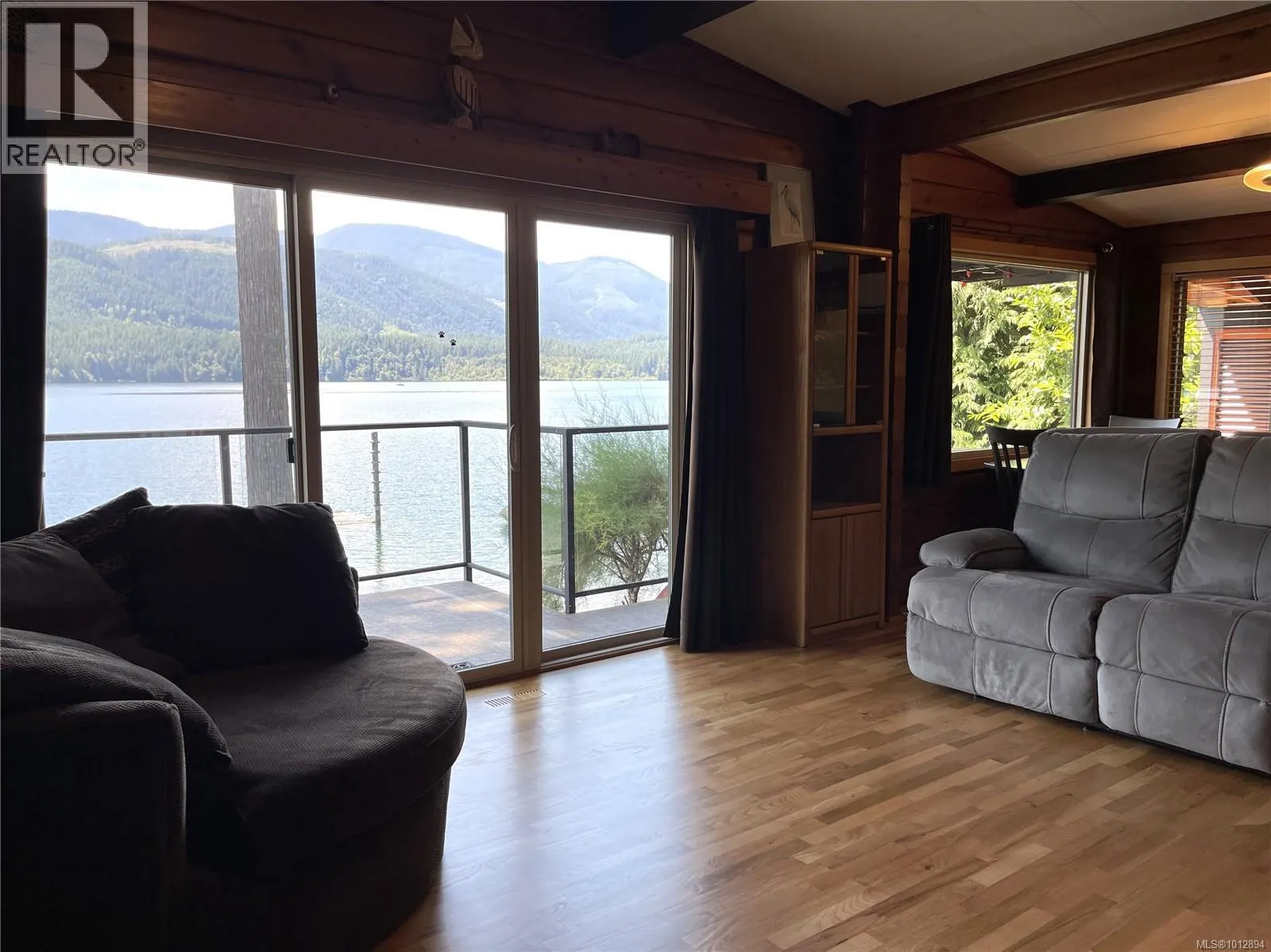 8856 Stirling Arm Dr