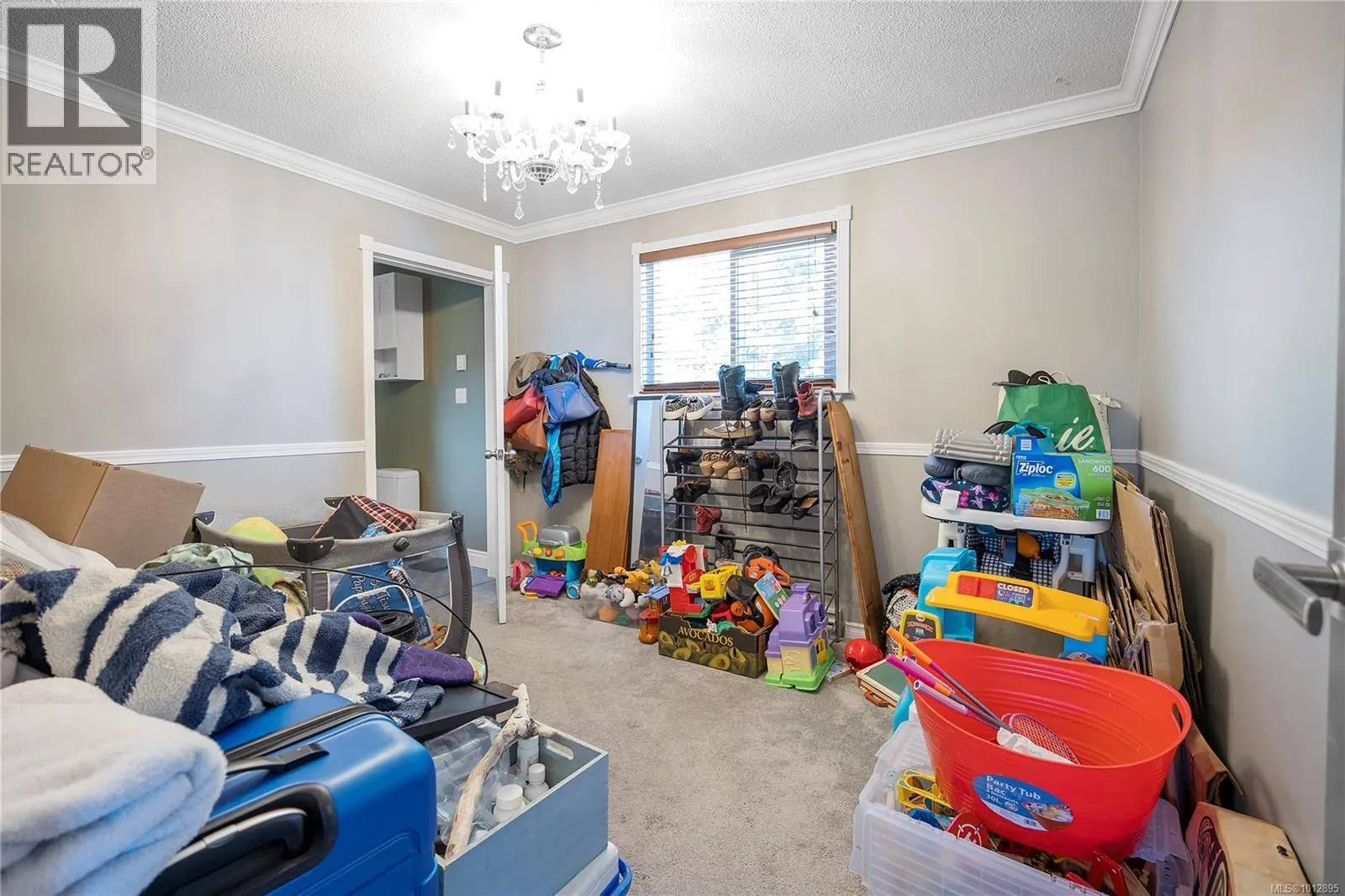 2188 Lark Cres