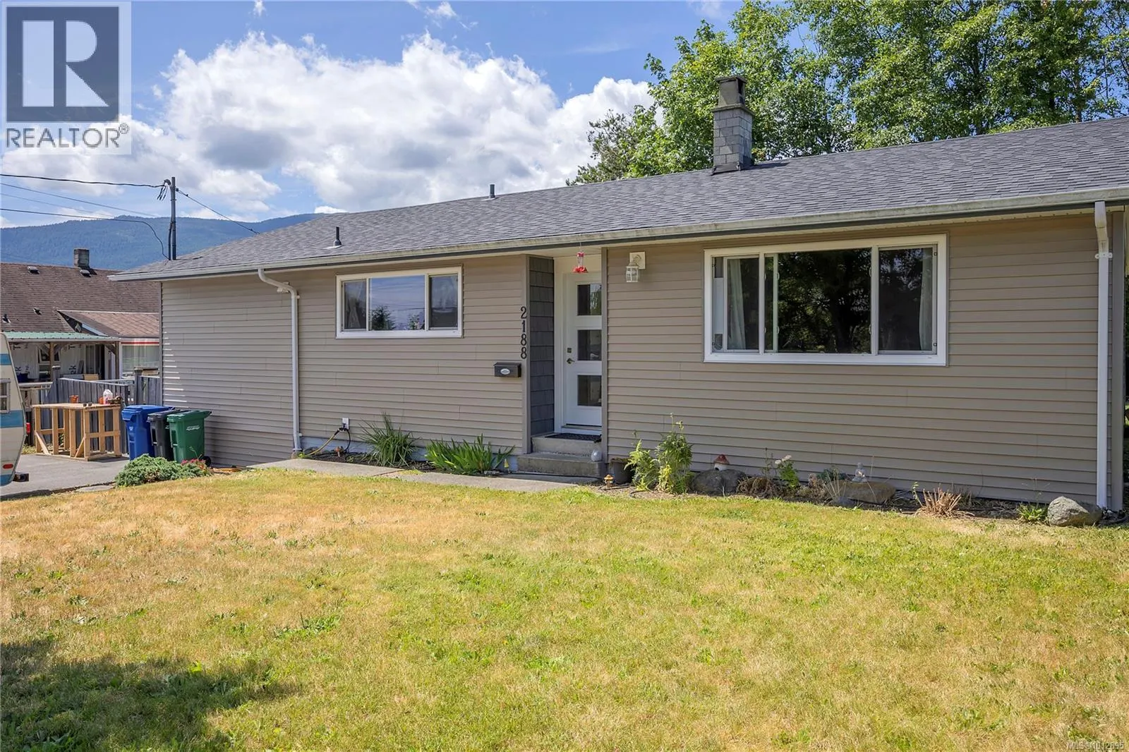 2188 Lark Cres