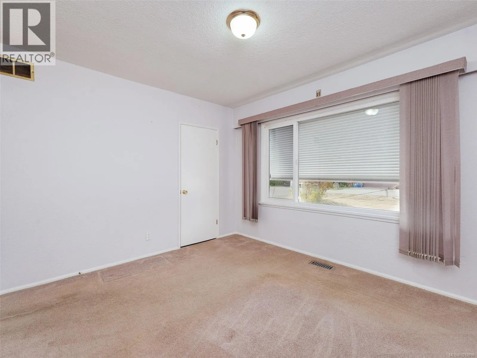 840 Jasmine Ave