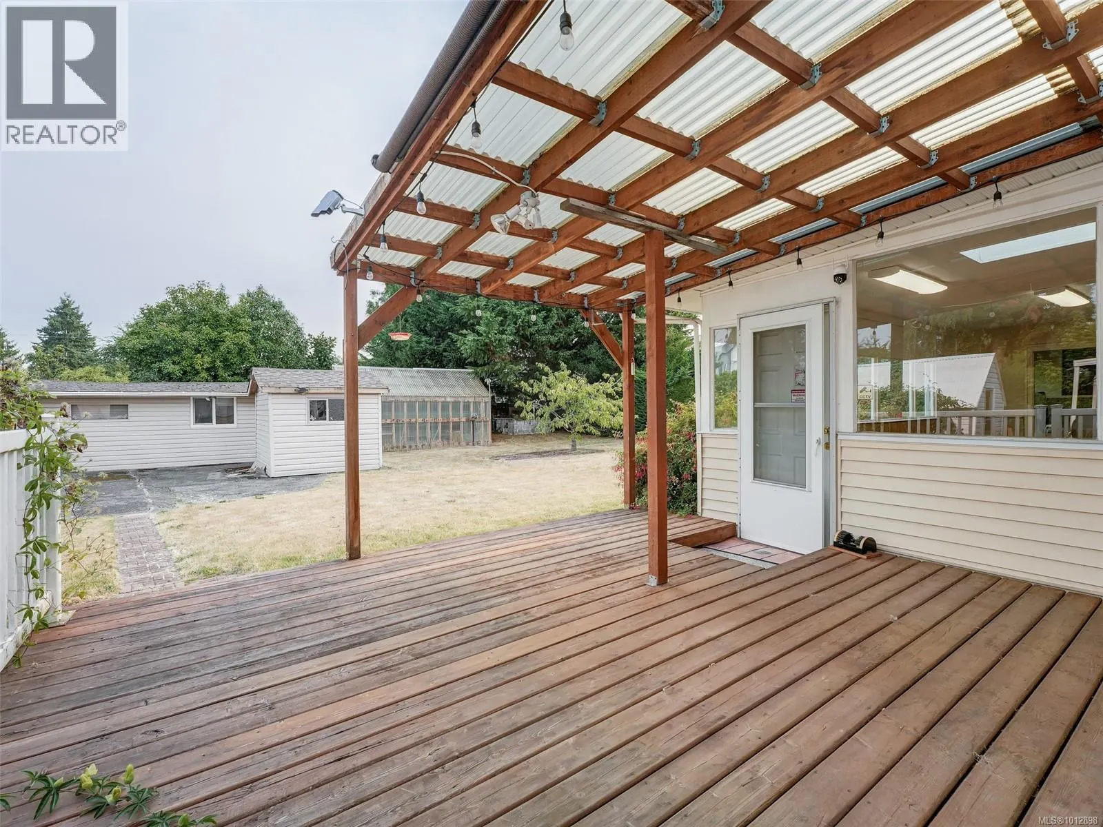 840 Jasmine Ave
