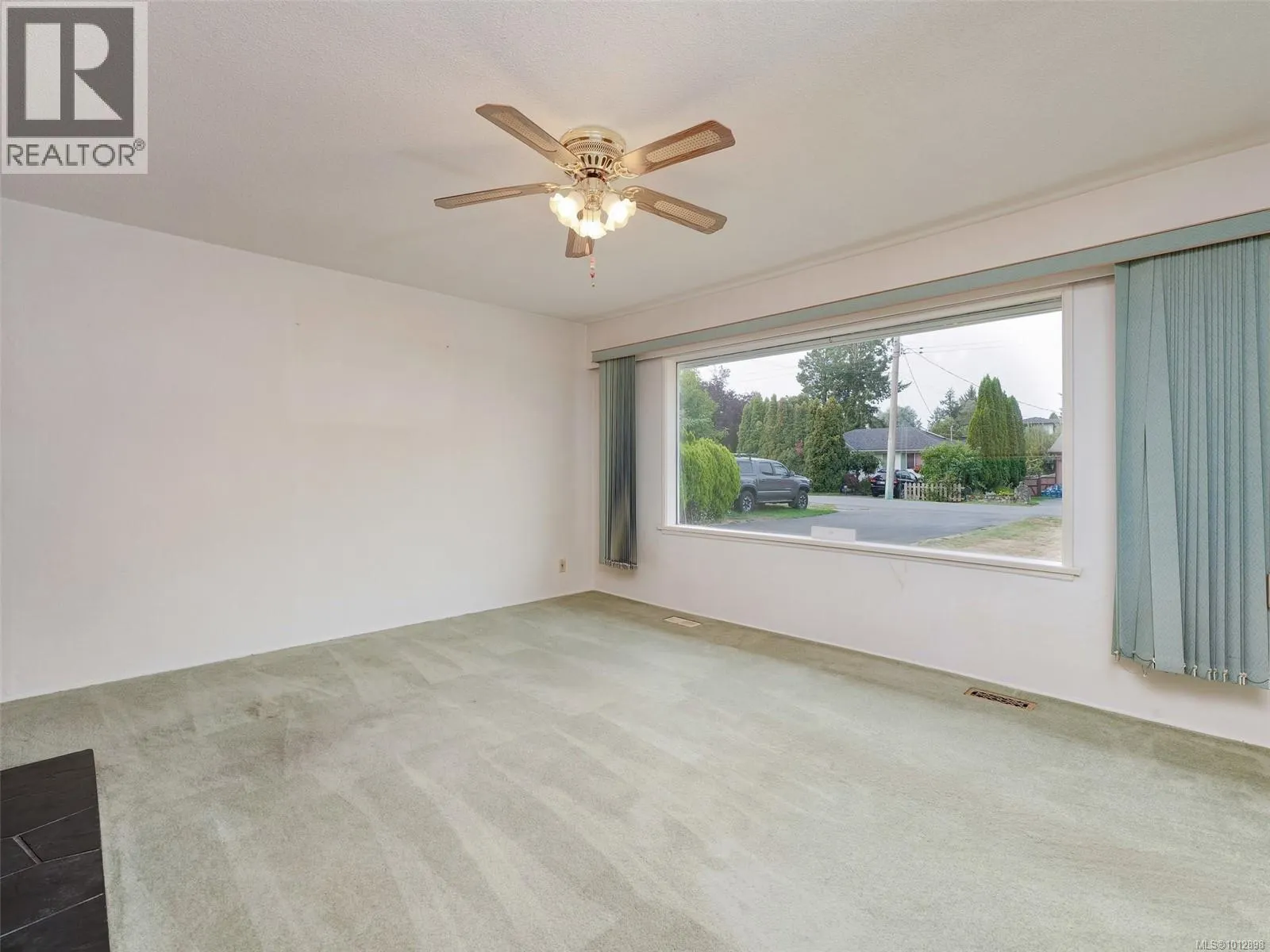 840 Jasmine Ave