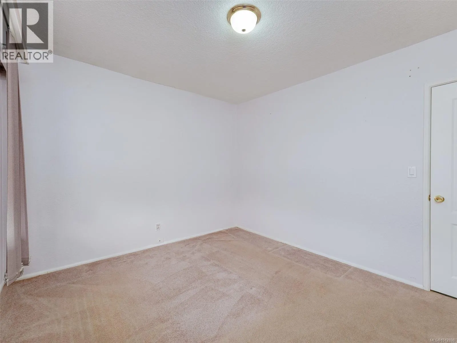840 Jasmine Ave