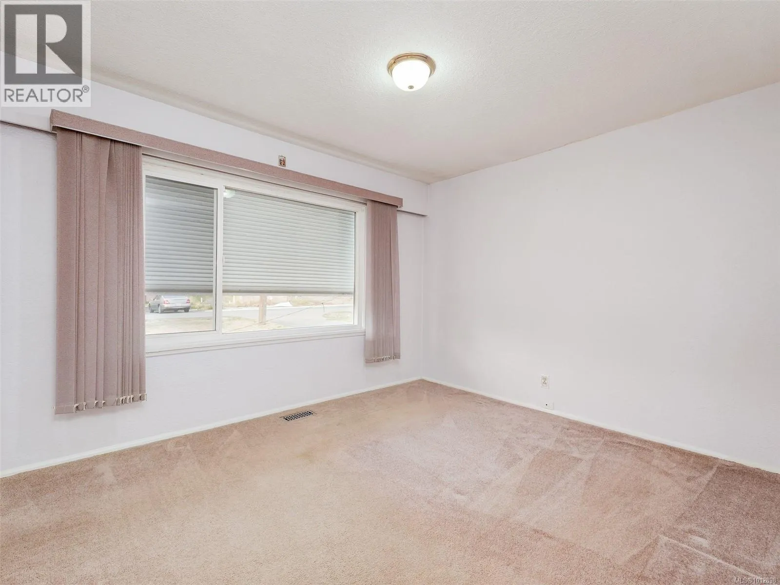 840 Jasmine Ave