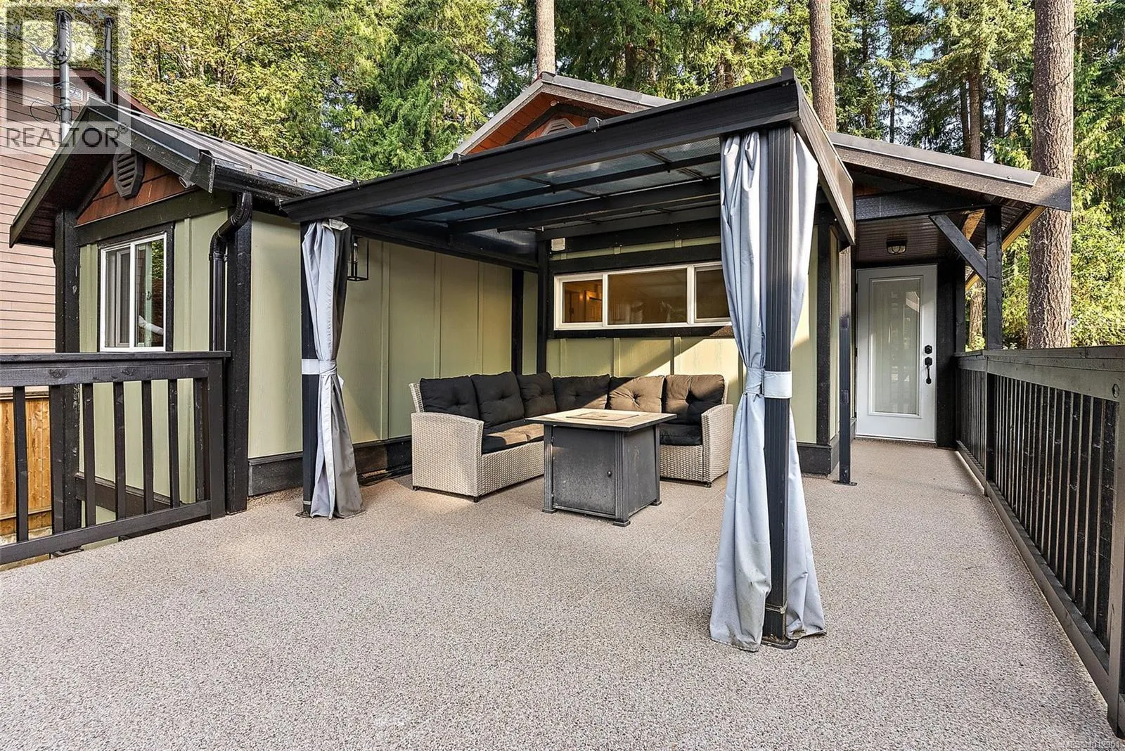 2123 Sarita Rd