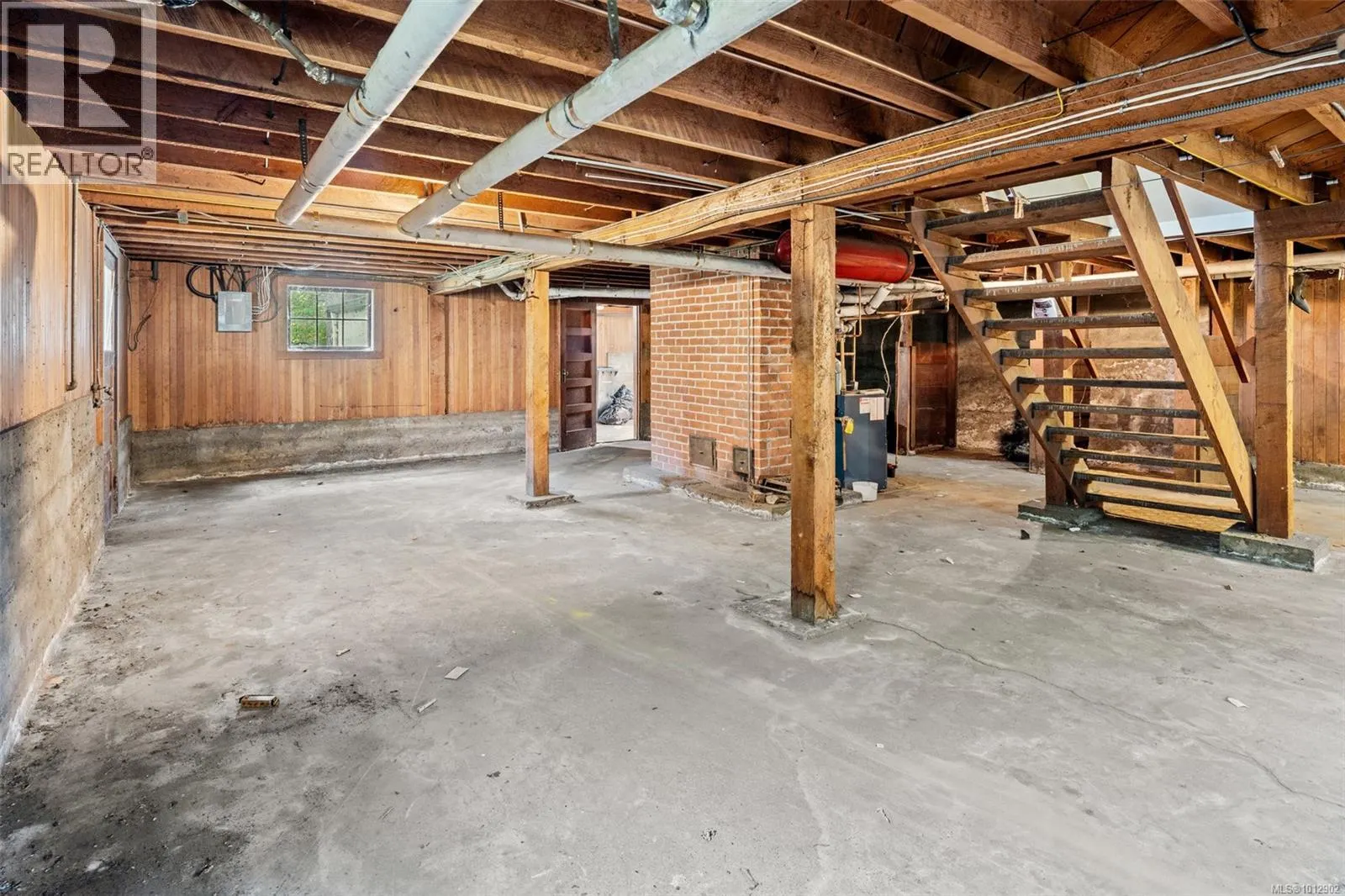 3375 Weald Rd