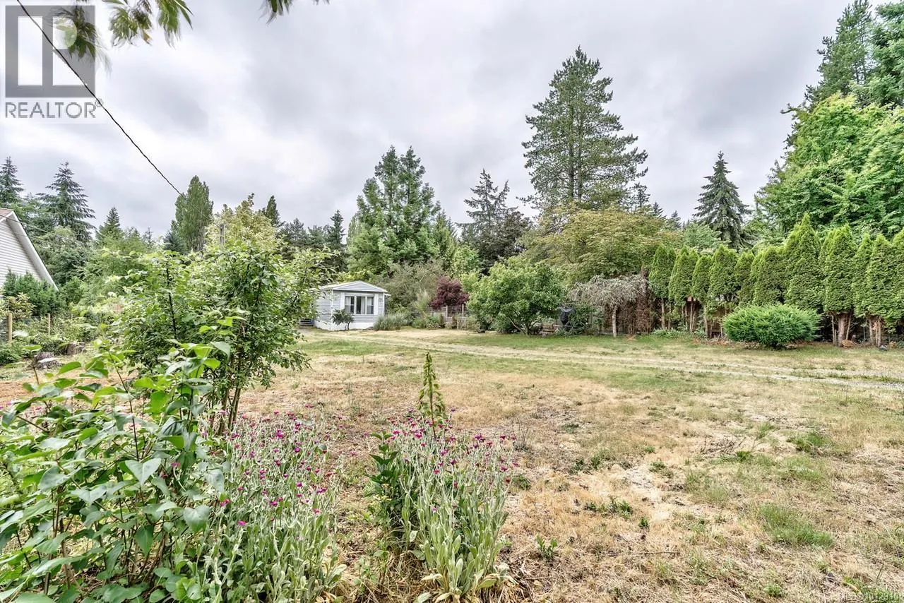 2320 Nanoose Rd