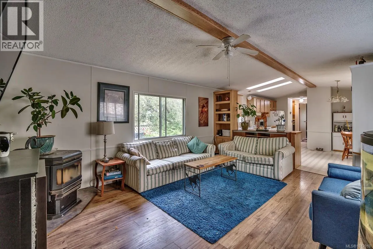 2320 Nanoose Rd