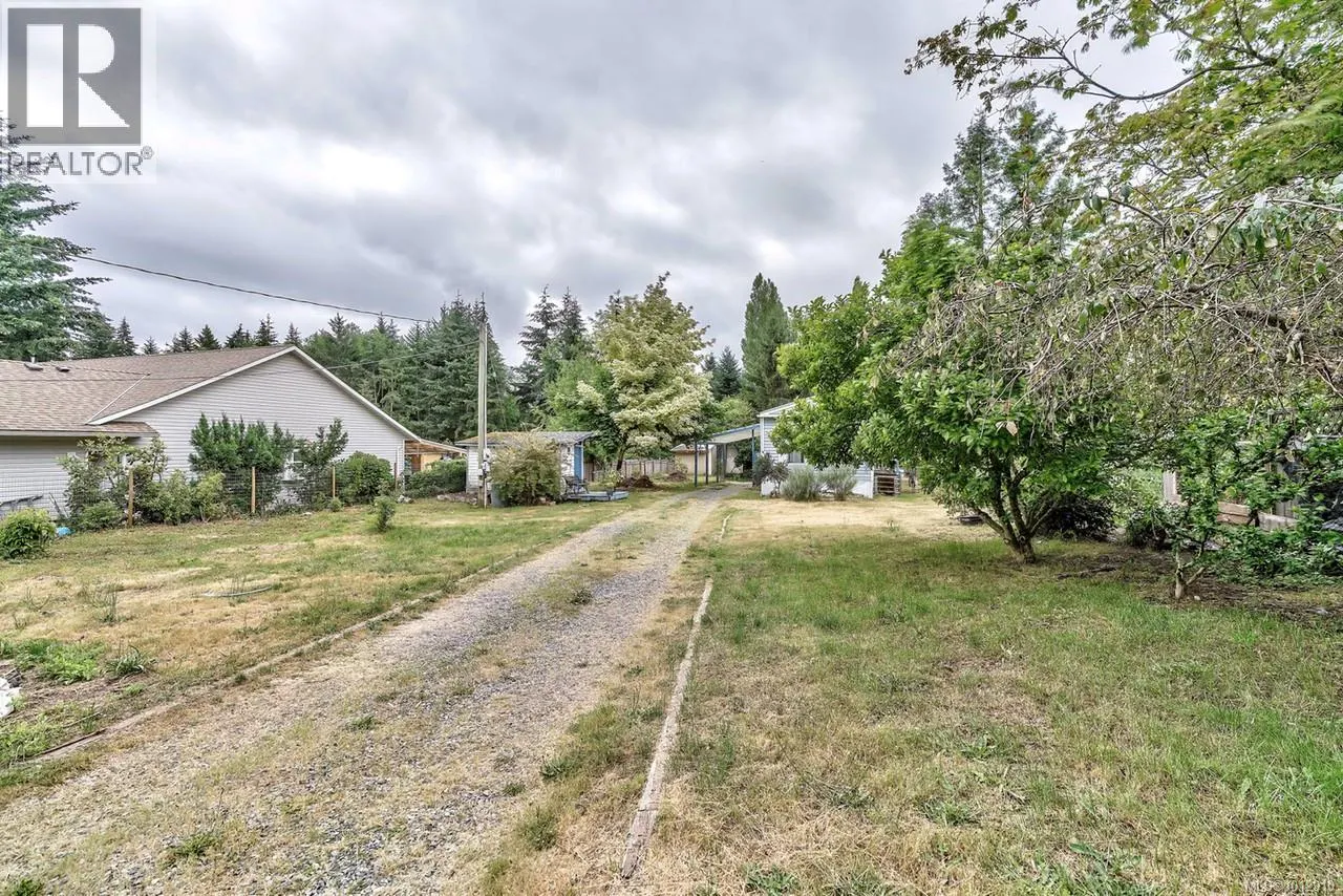2320 Nanoose Rd