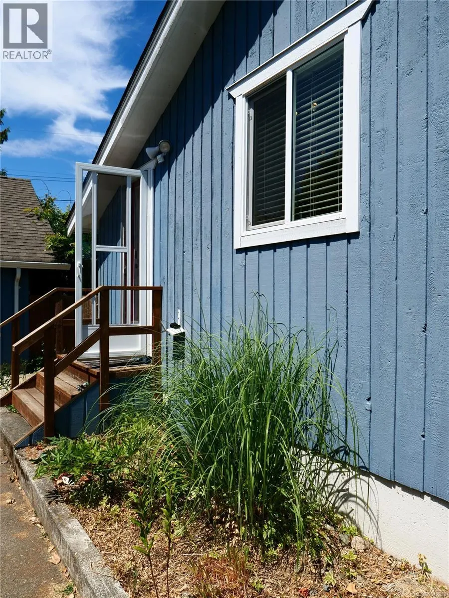 481 Lambert Ave