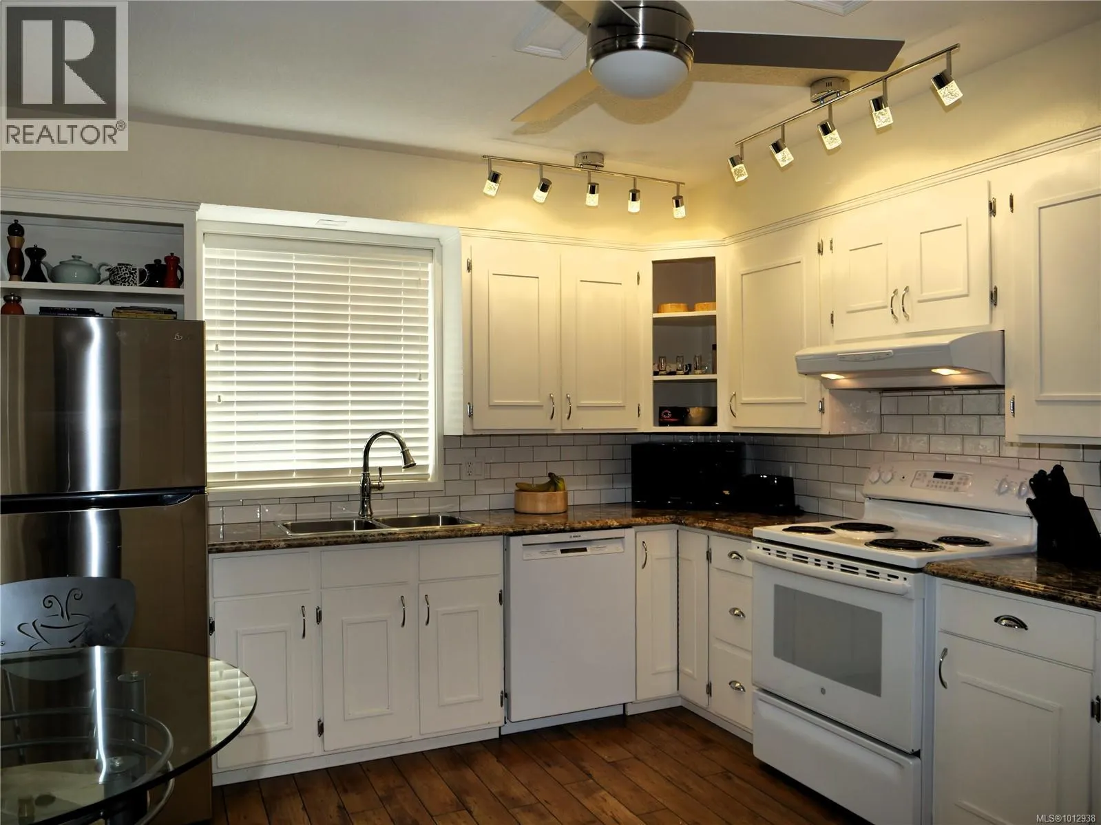 481 Lambert Ave