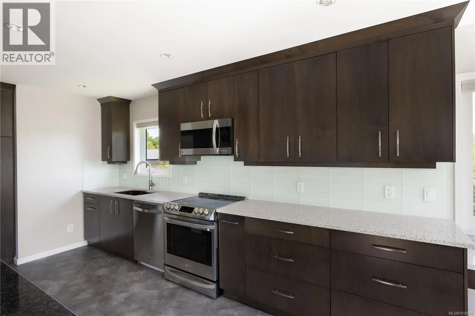 2652 Killarney Rd
