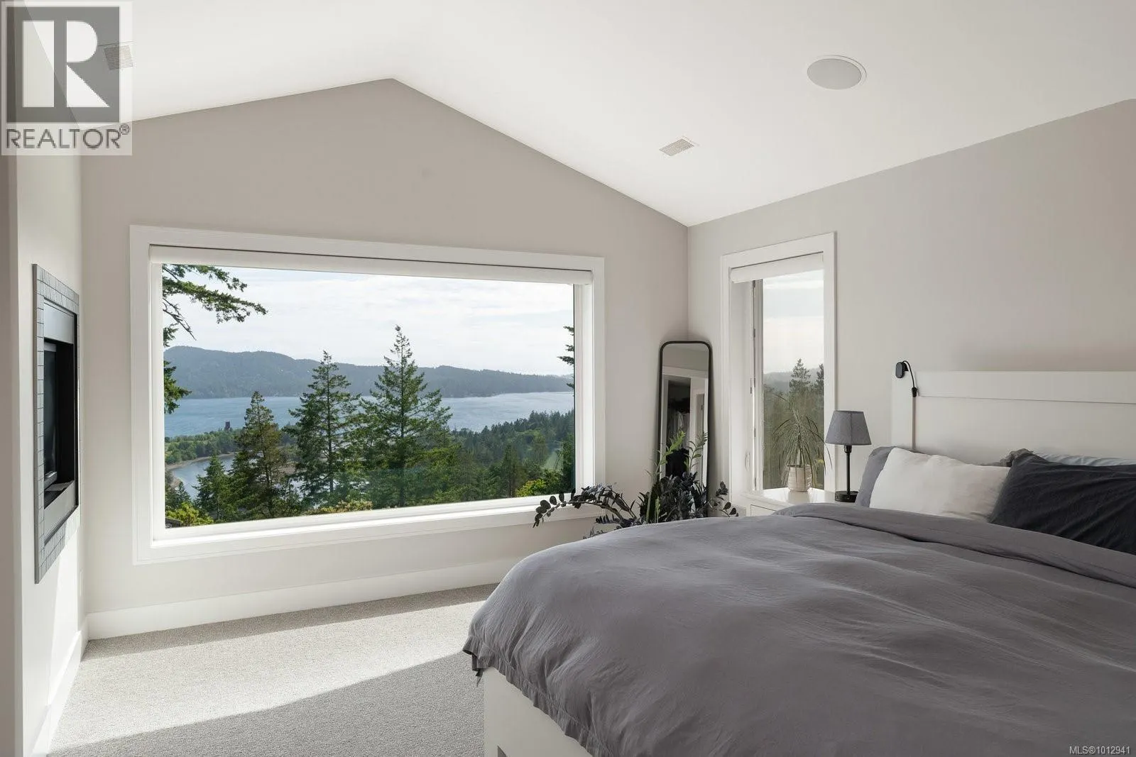 5335 Basinview Hts