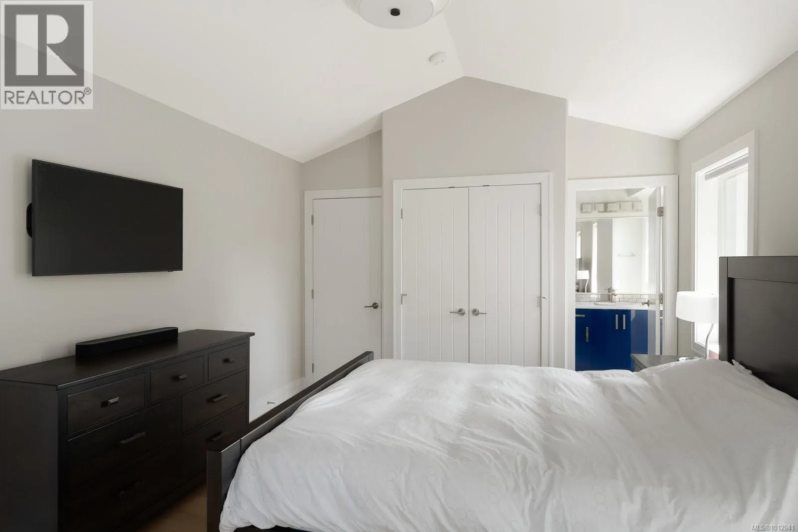 5335 Basinview Hts