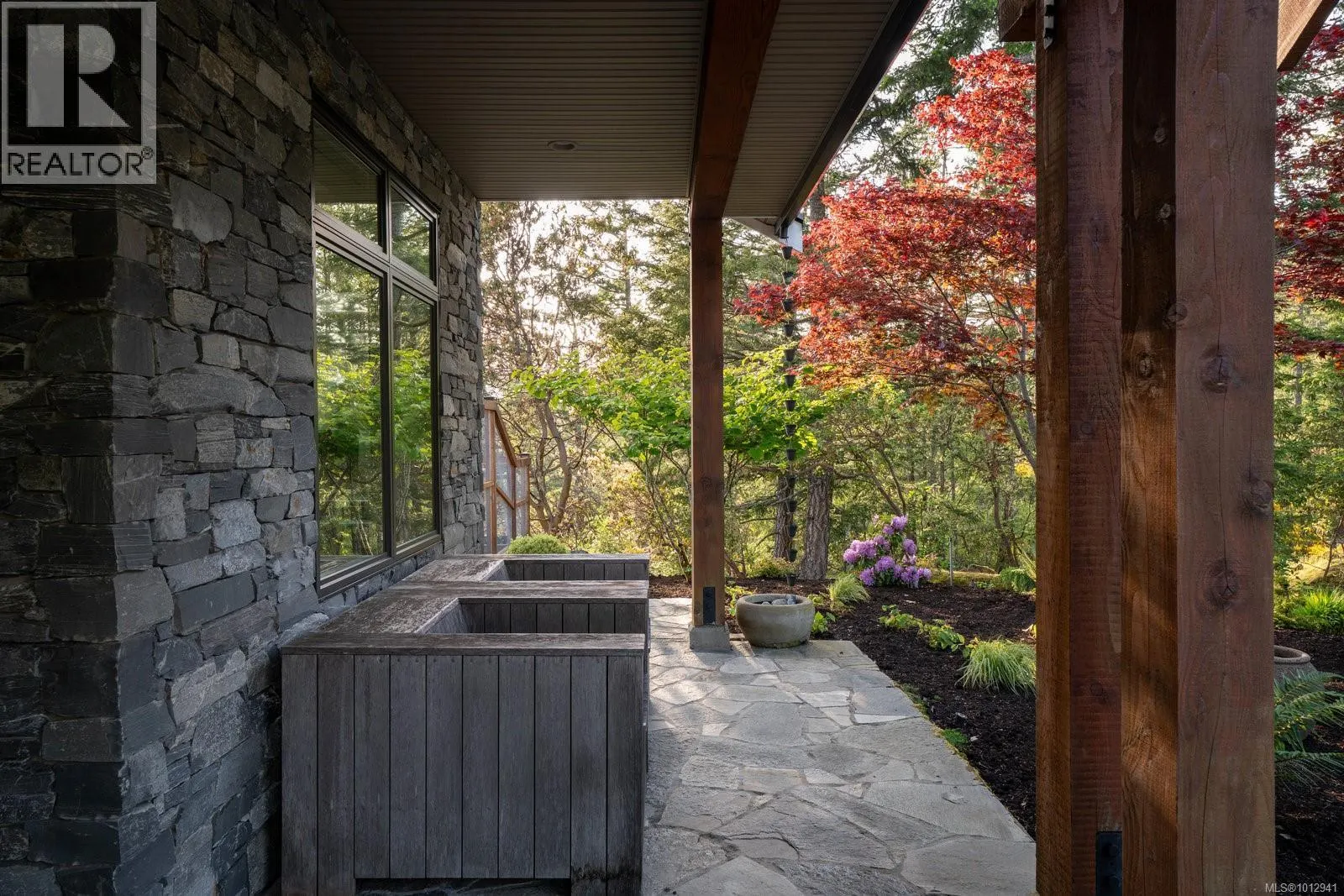5335 Basinview Hts