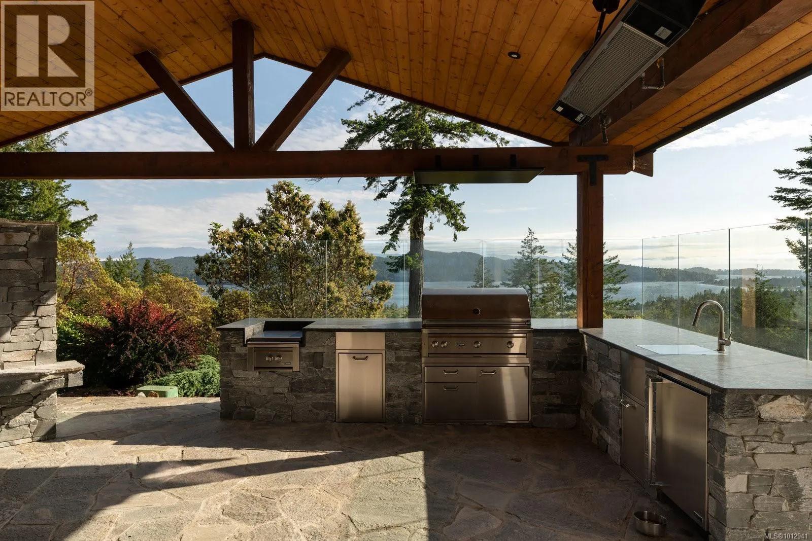 5335 Basinview Hts