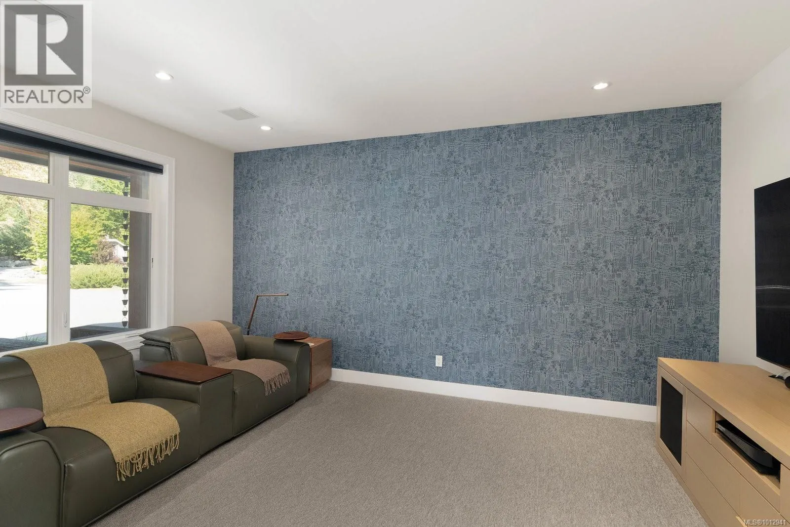 5335 Basinview Hts