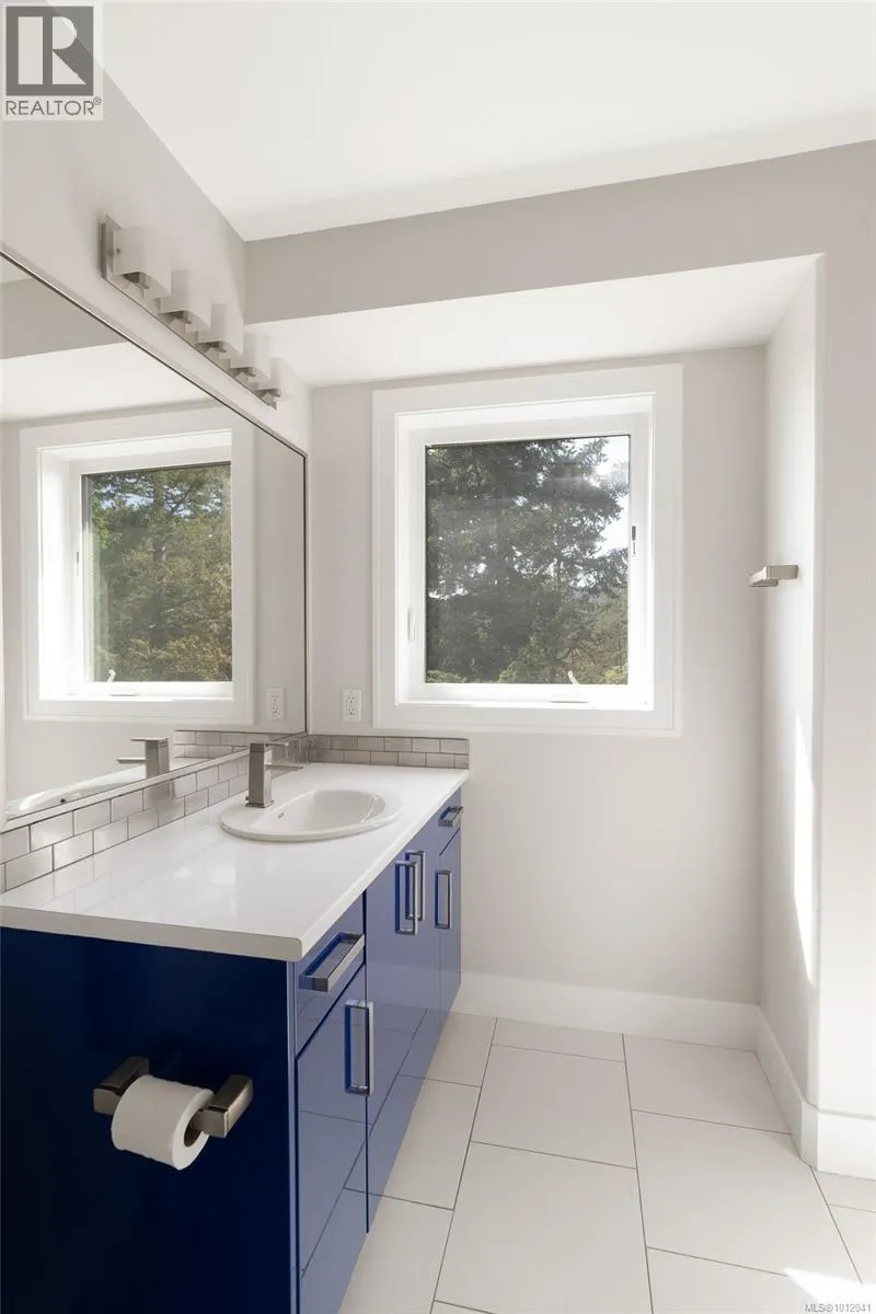 5335 Basinview Hts