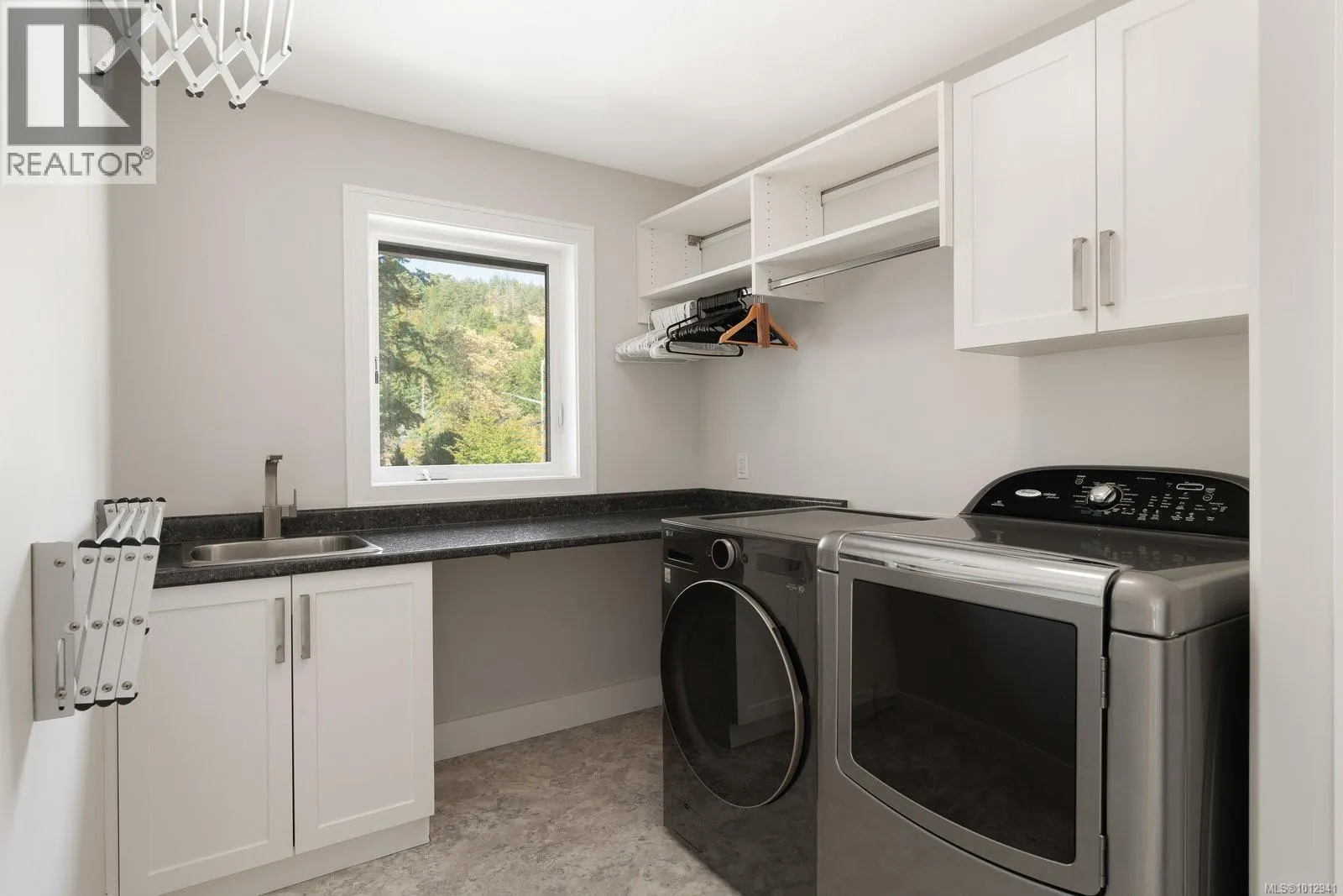5335 Basinview Hts