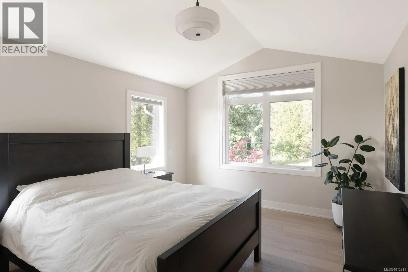 5335 Basinview Hts