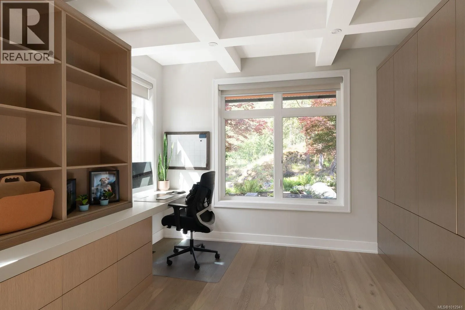 5335 Basinview Hts