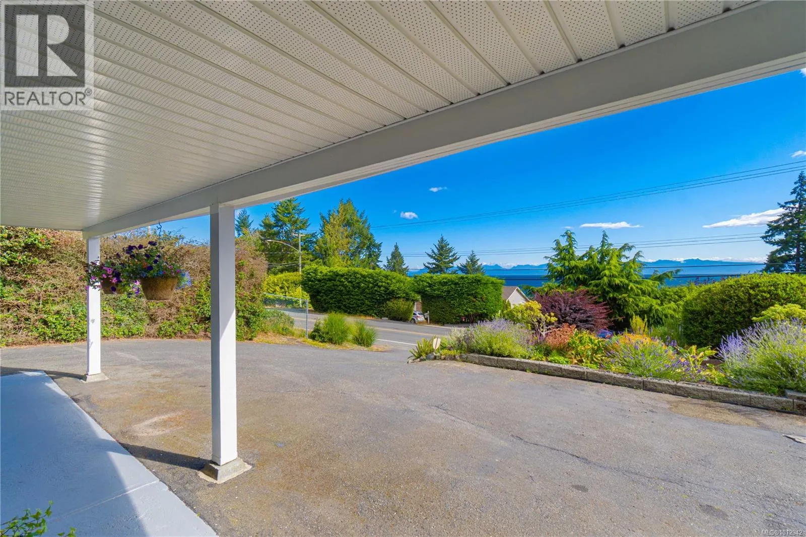 3817 Hammond Bay Rd