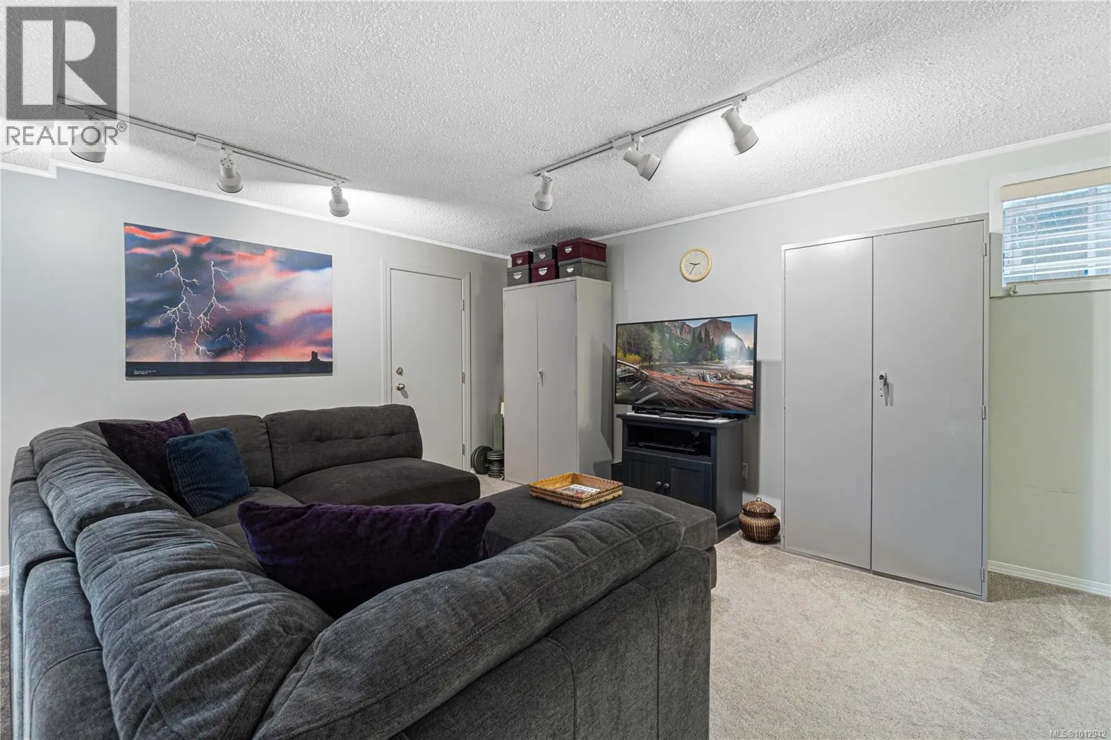 3817 Hammond Bay Rd