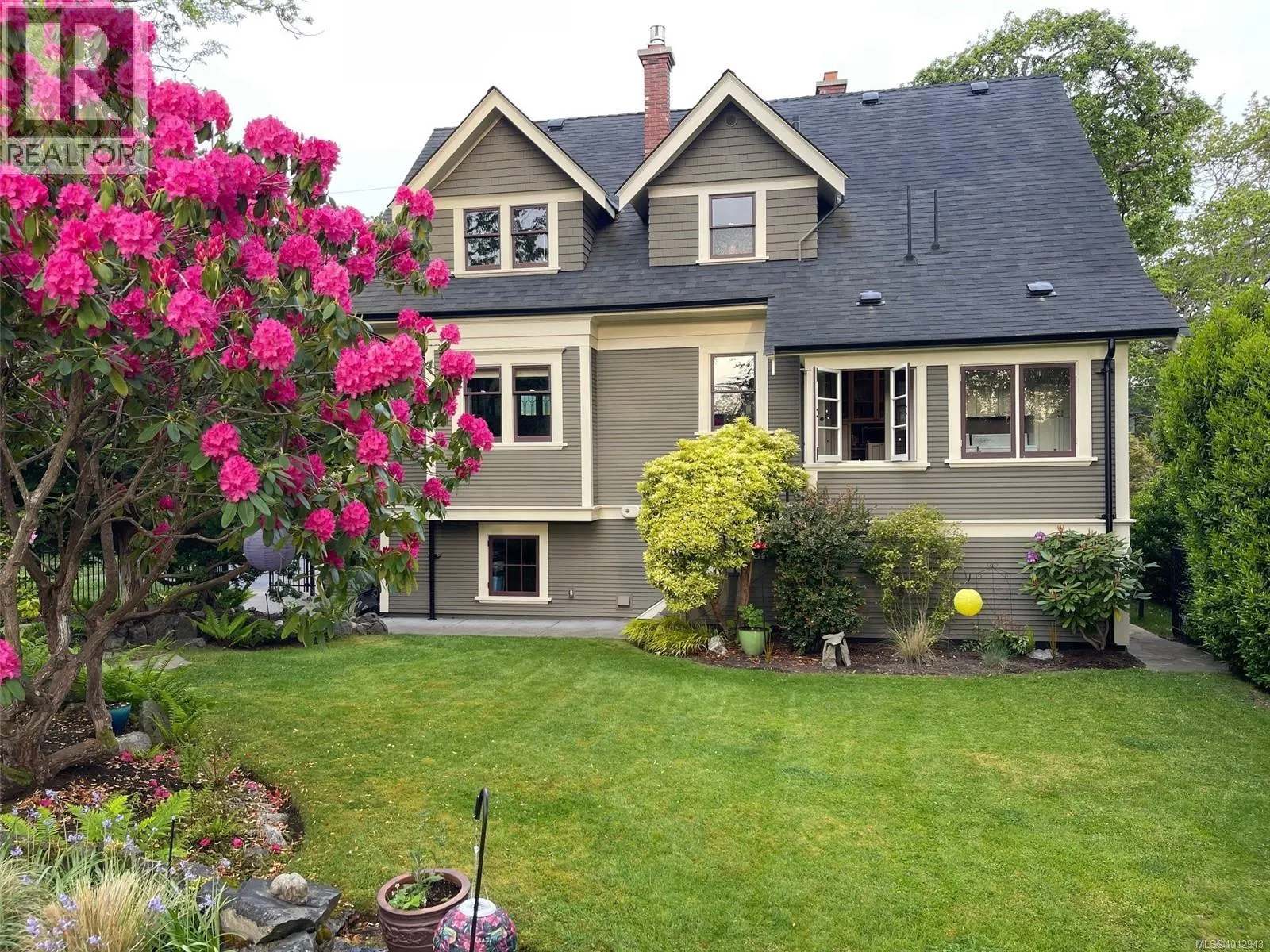 773 Island Rd