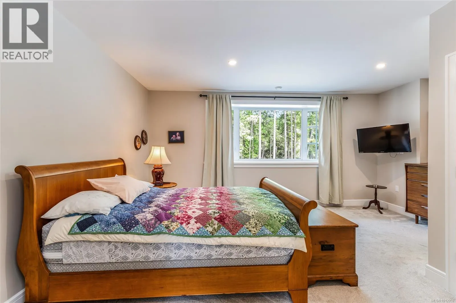 2200 Honey Wulff Close