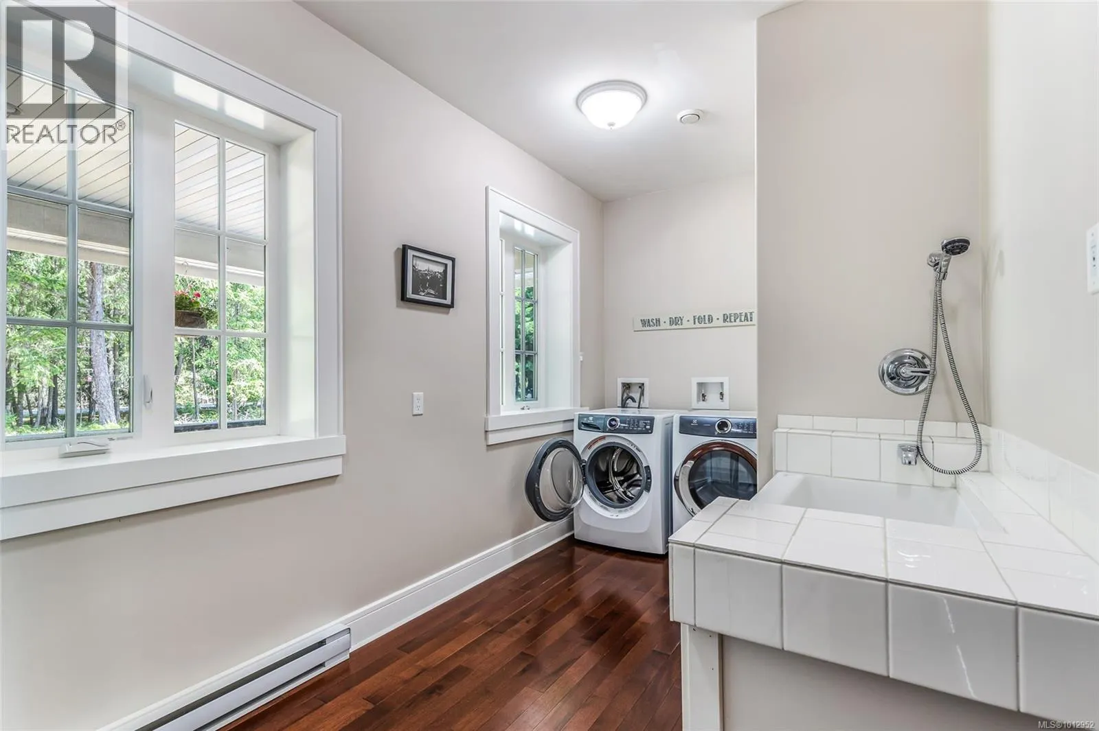 2200 Honey Wulff Close