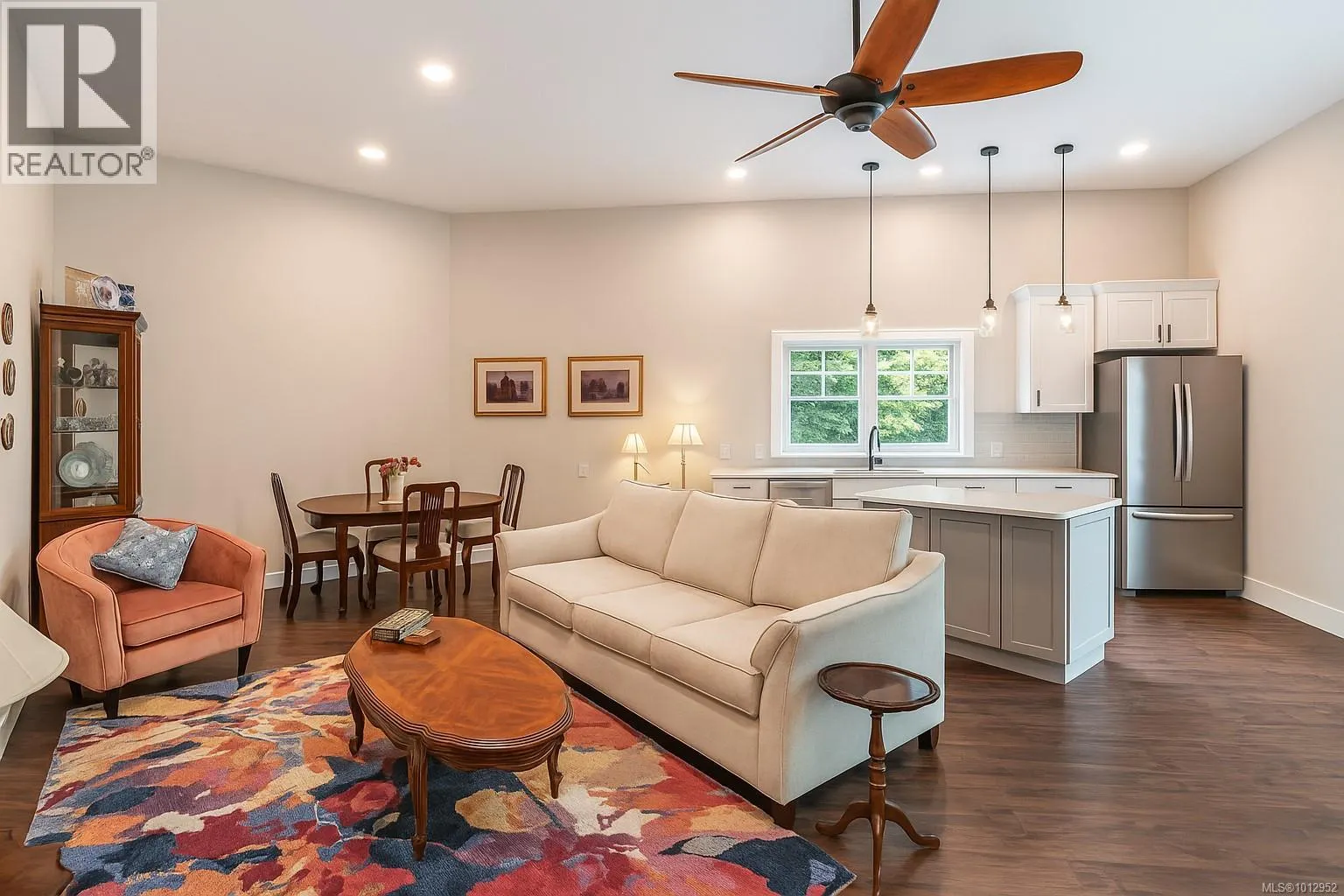2200 Honey Wulff Close