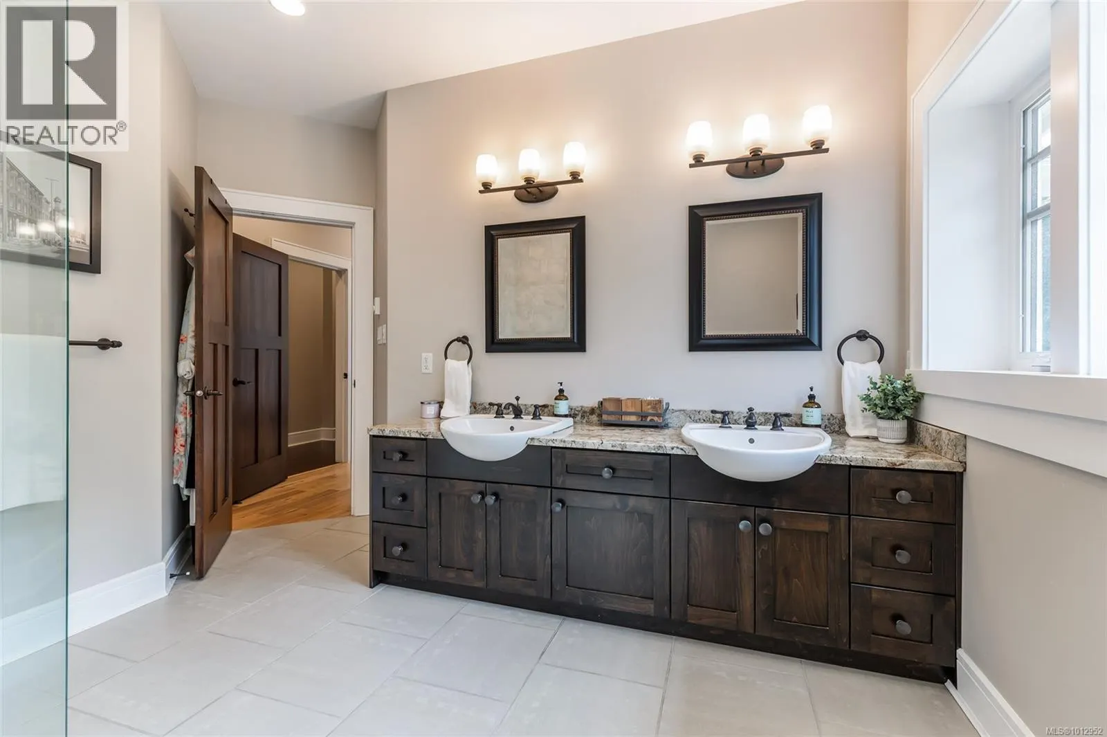 2200 Honey Wulff Close