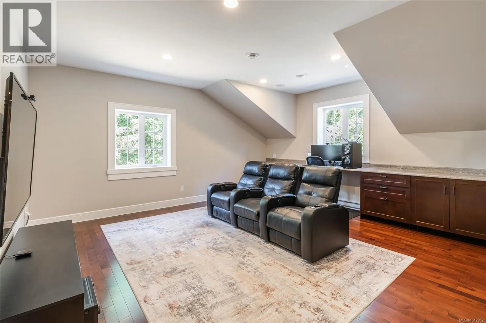 2200 Honey Wulff Close