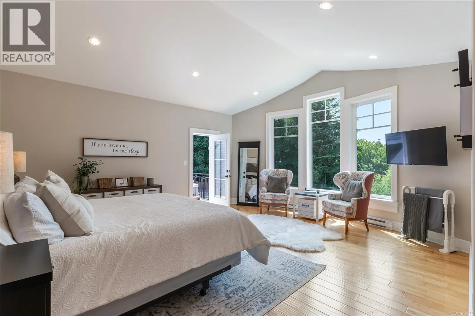 2200 Honey Wulff Close