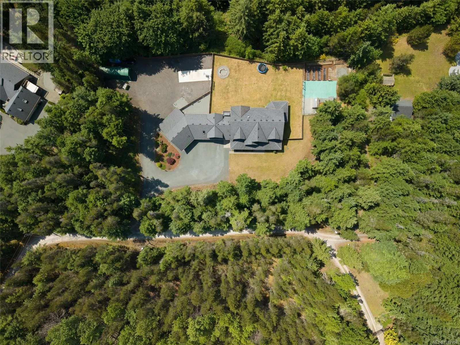 2200 Honey Wulff Close