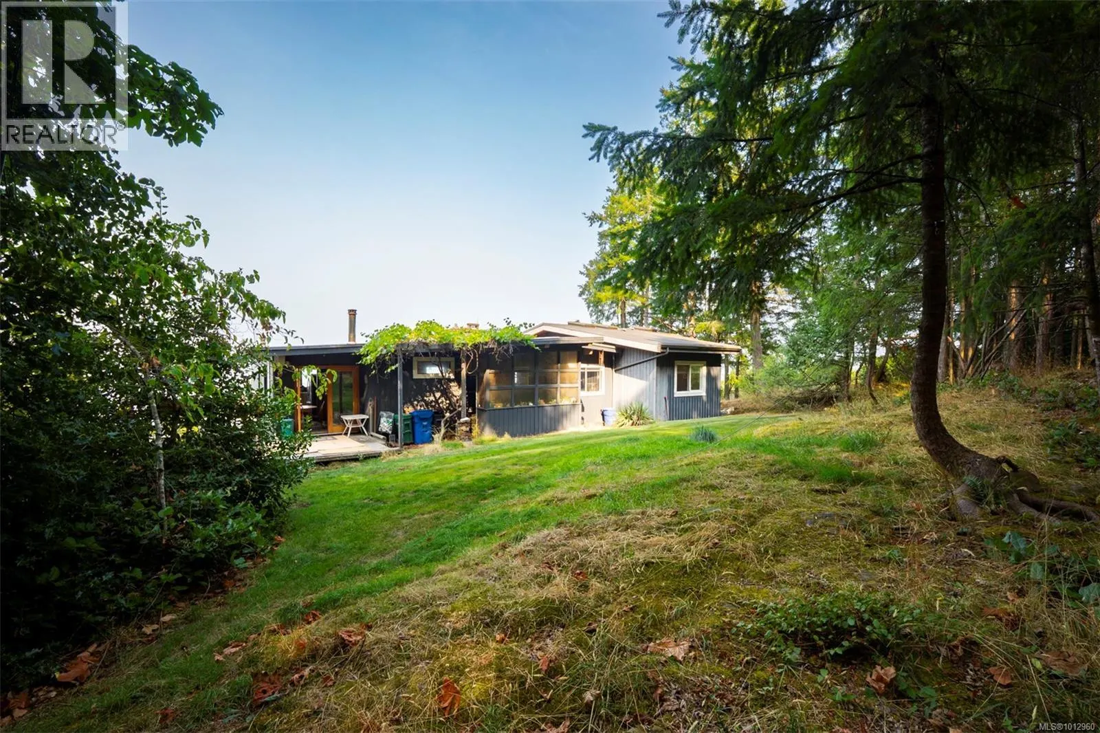 5207 Lost Lake Rd