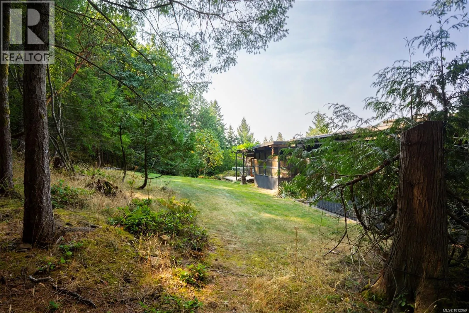 5207 Lost Lake Rd