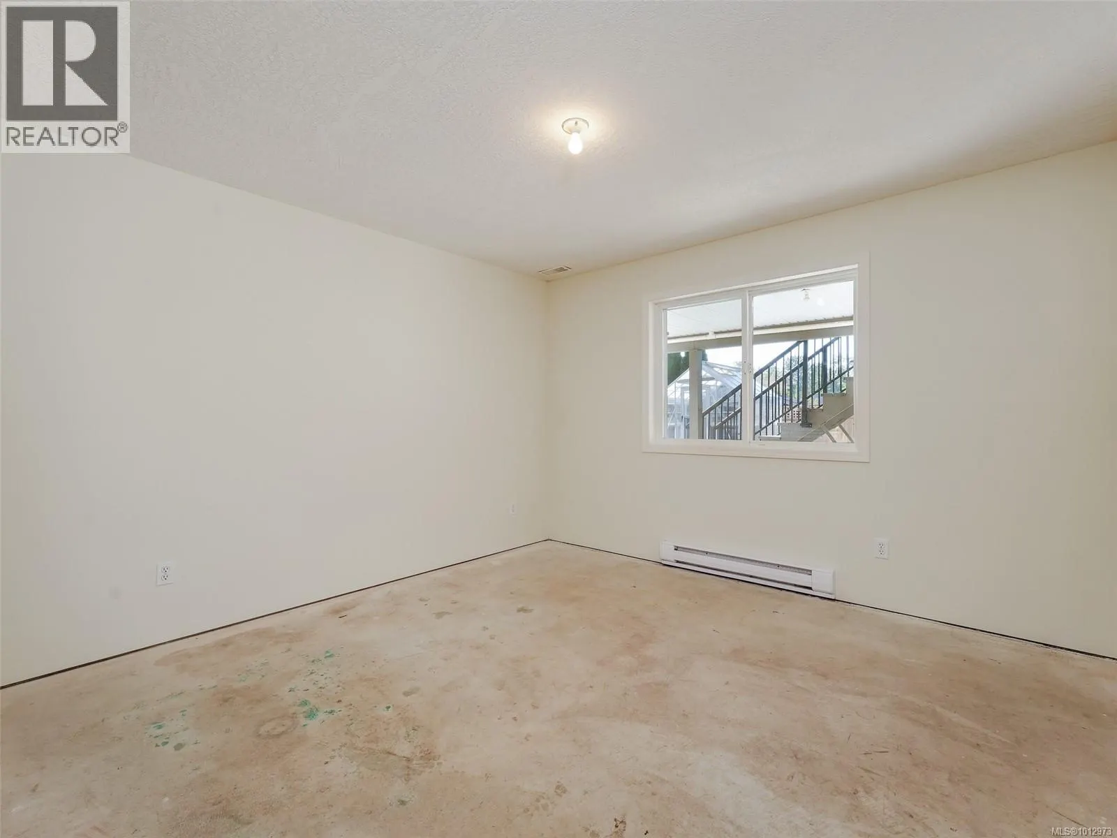 877 Beckwith Ave