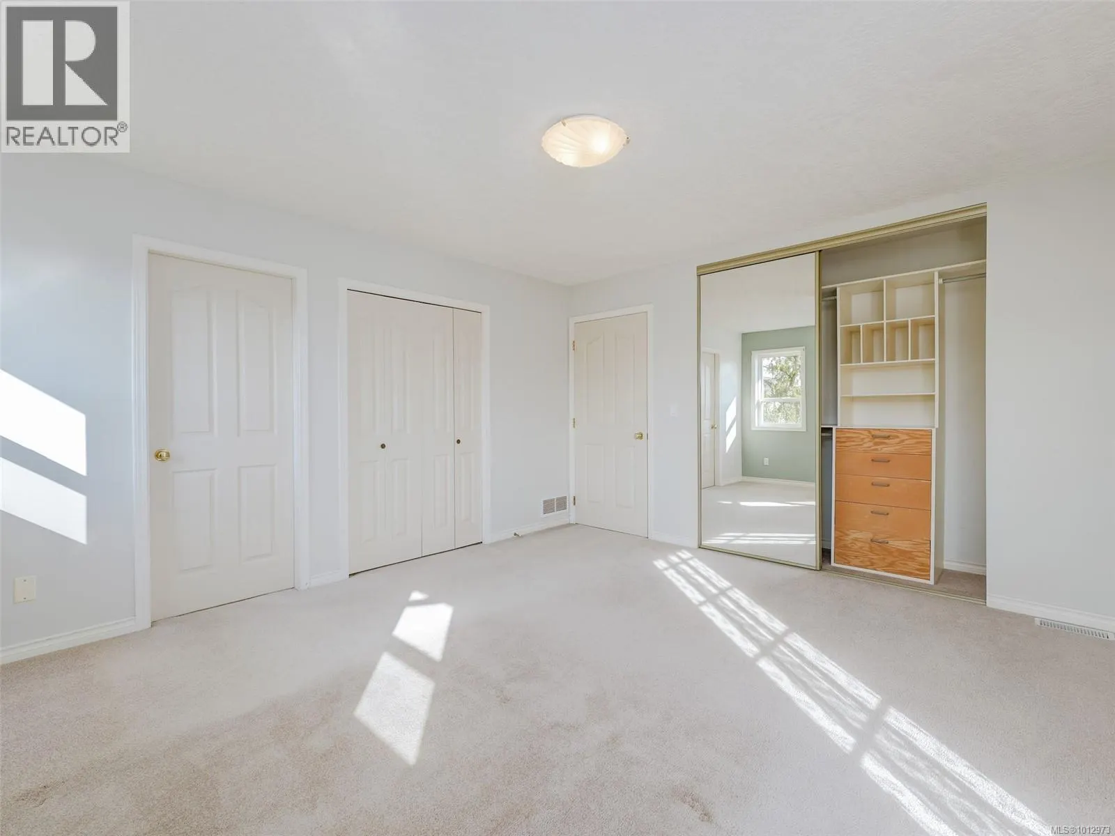 877 Beckwith Ave