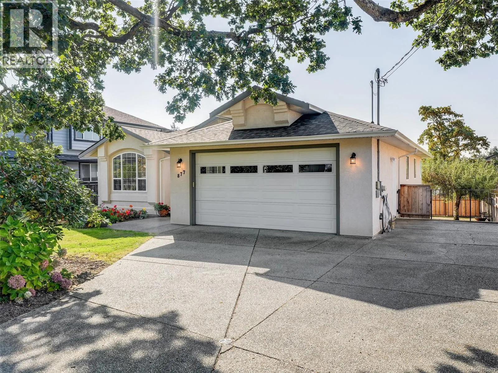 877 Beckwith Ave