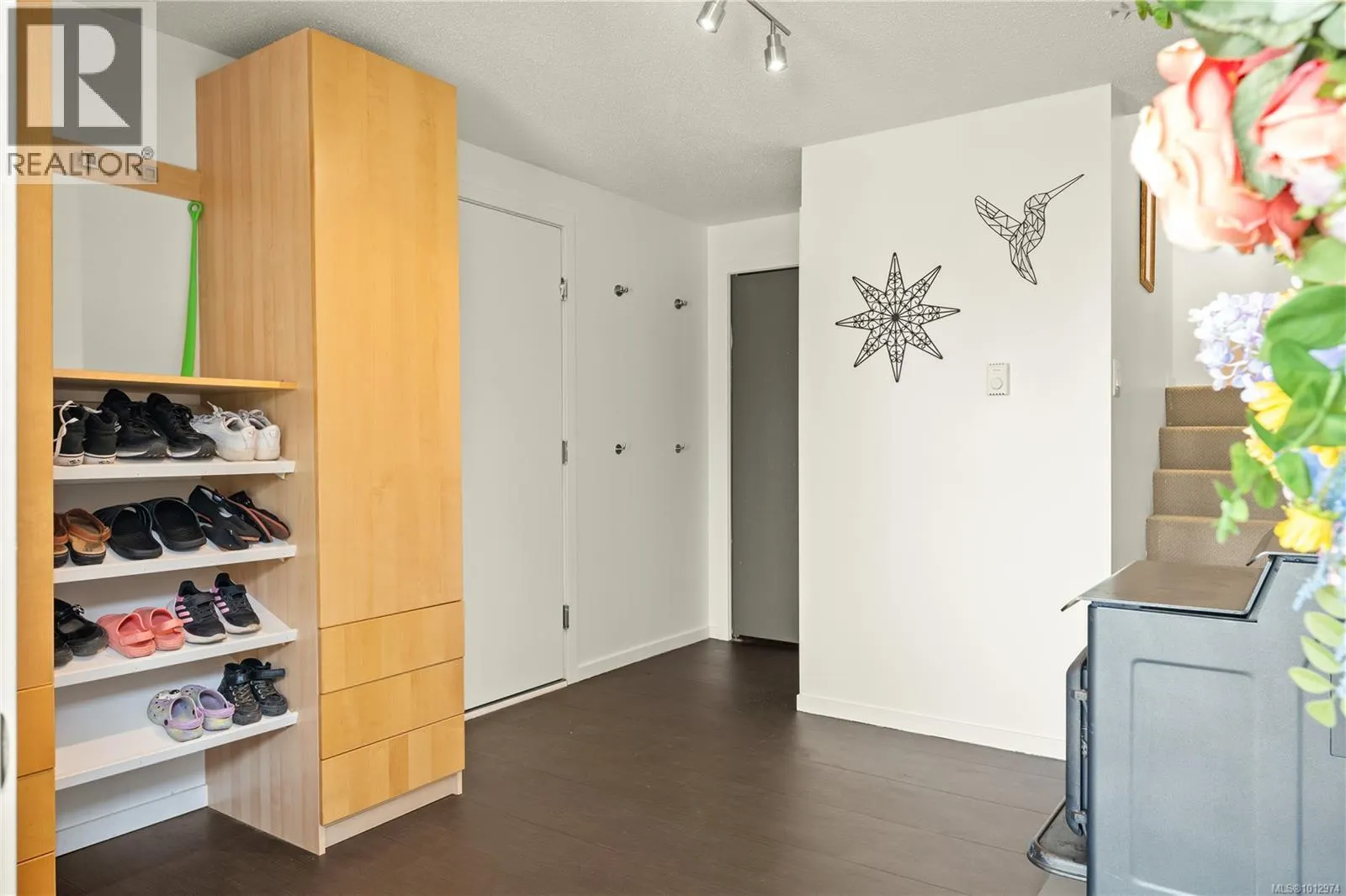 9 Morgan Pl