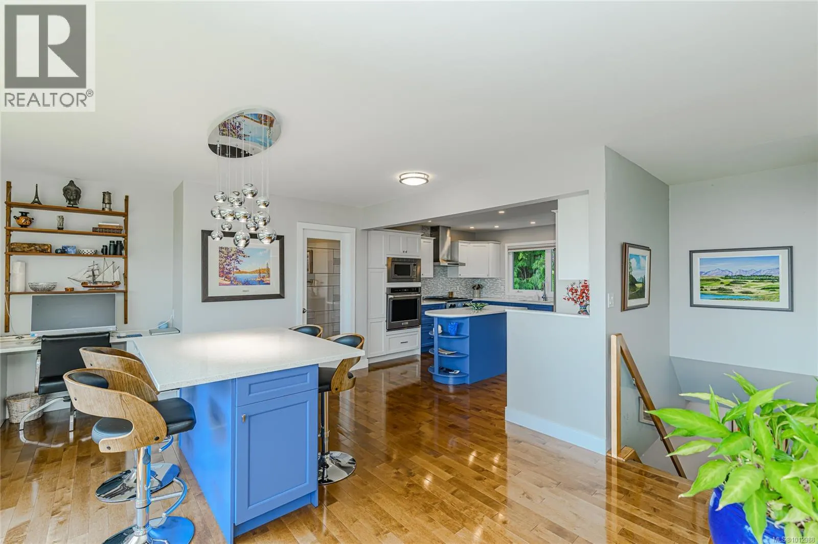 4461 Arsens Pl